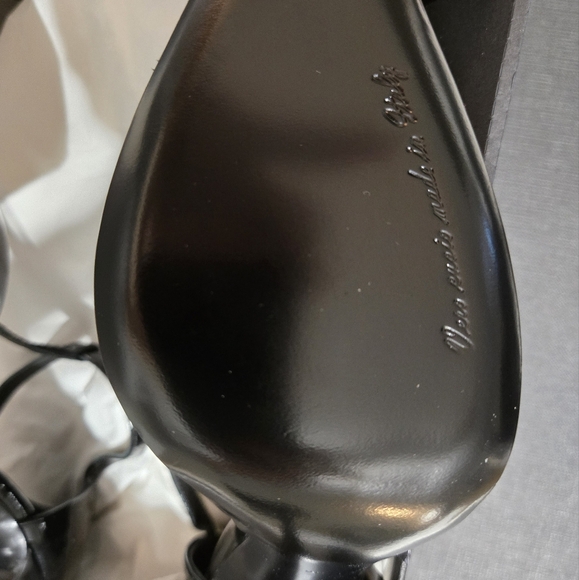 🔥🔥 Dolce & Gabbana Black DG patent leather pumps Size 36 BNWB 🔥🔥 - Picture 10 of 14